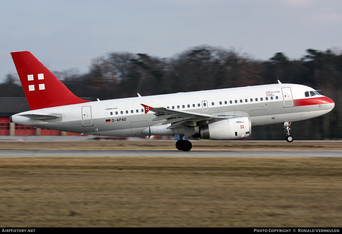 Aircraft Photo of D-APAD | Airbus A319-132LR | PrivatAir | AirHistory.net #770511