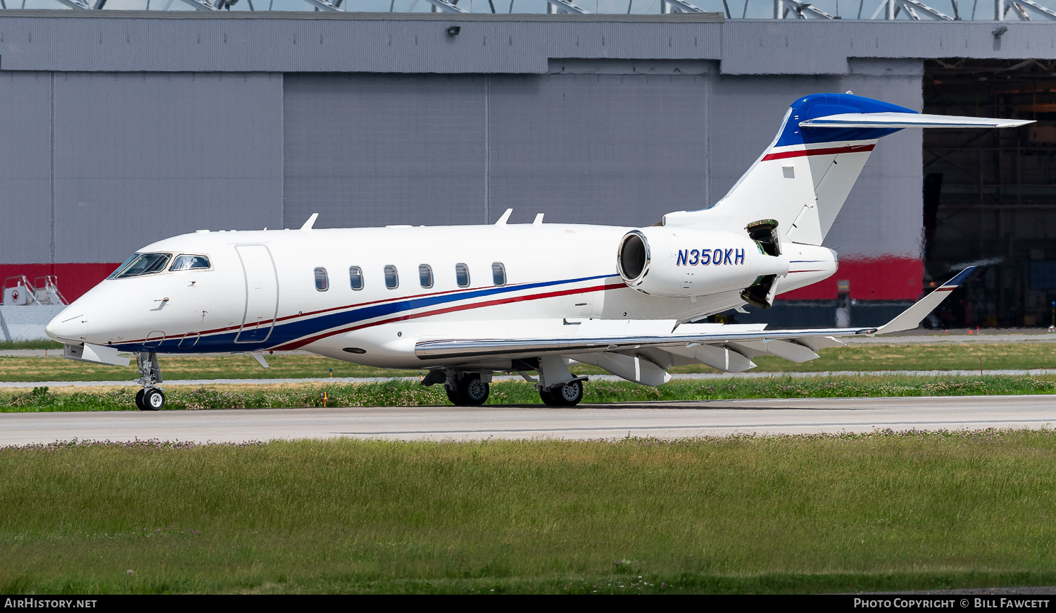 Aircraft Photo of N350KH | Bombardier Challenger 350 (BD-100-1A10) | AirHistory.net #770561
