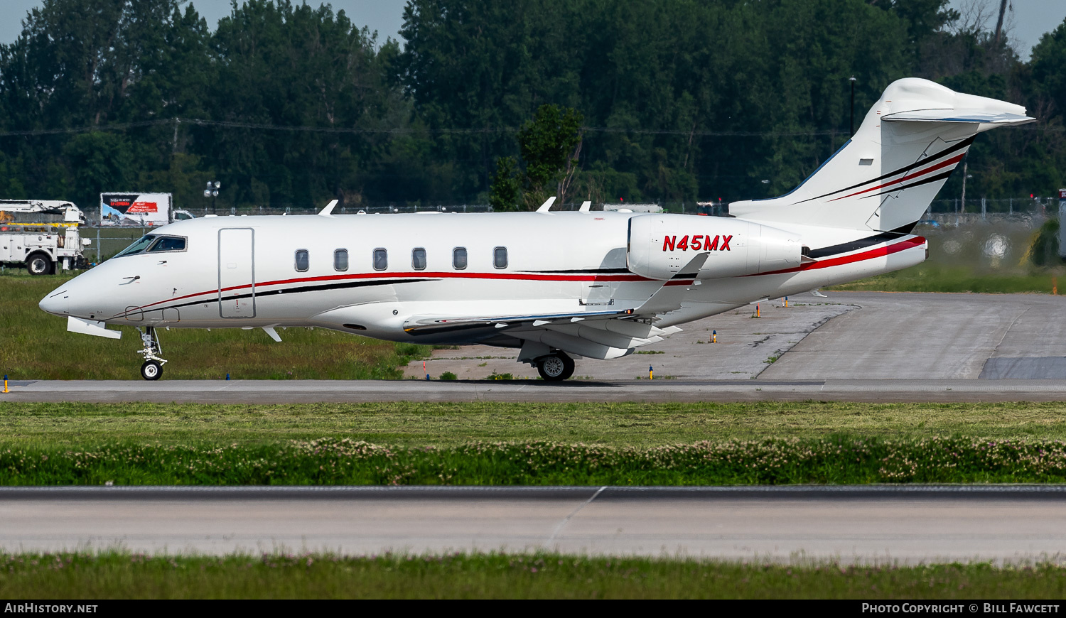 Aircraft Photo of N45MX | Bombardier Challenger 3500 (BD-100-1A10) | AirHistory.net #770567