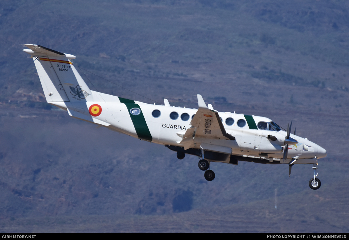 Aircraft Photo of DT.05-01 | Hawker Beechcraft 350i King Air (B300) | Spain - Guardia Civil | AirHistory.net #770602