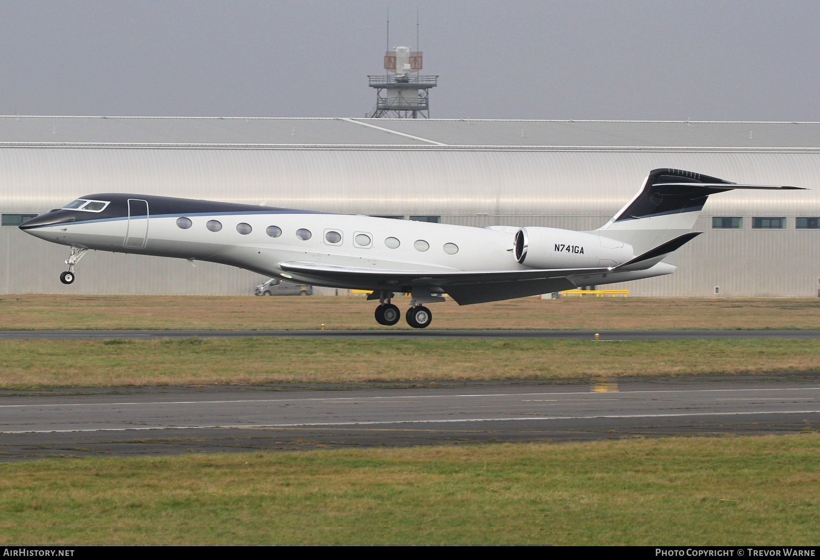 Aircraft Photo of N741GA | Gulfstream Aerospace G700 | AirHistory.net #770629