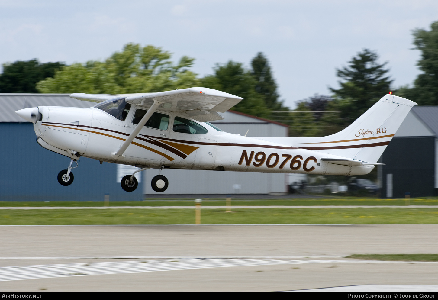 Aircraft Photo of N9076C | Cessna R182 Skylane RG | AirHistory.net #770716