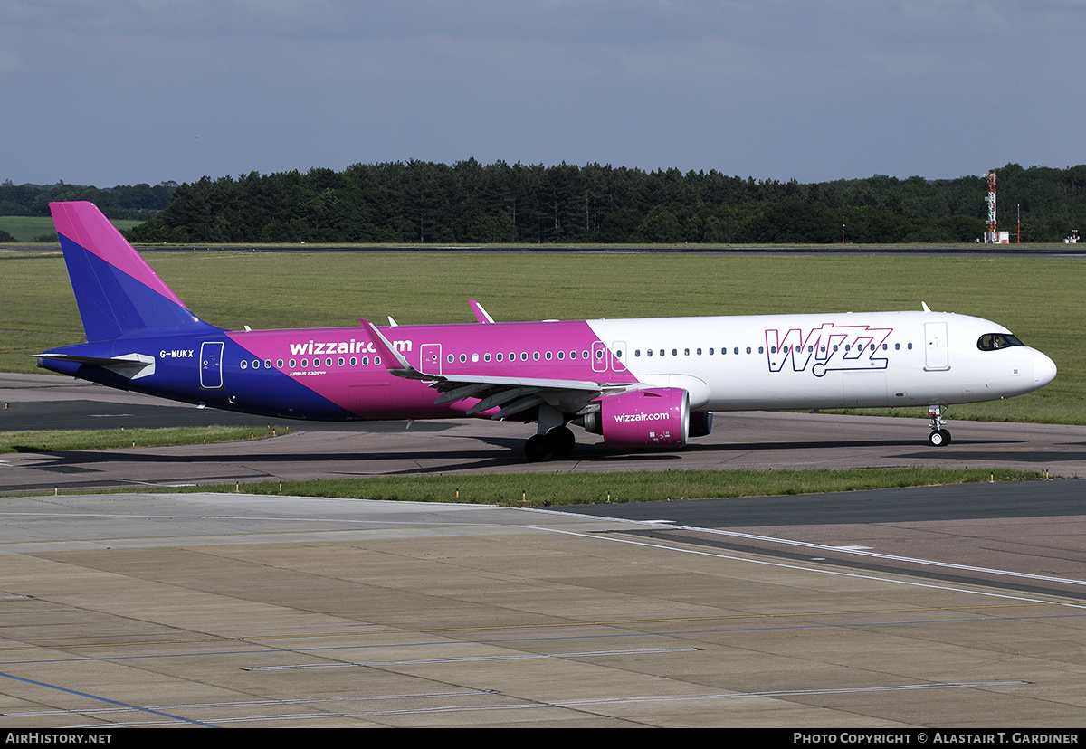 Aircraft Photo of G-WUKX | Airbus A321-271NX | Wizz Air | AirHistory.net #770825