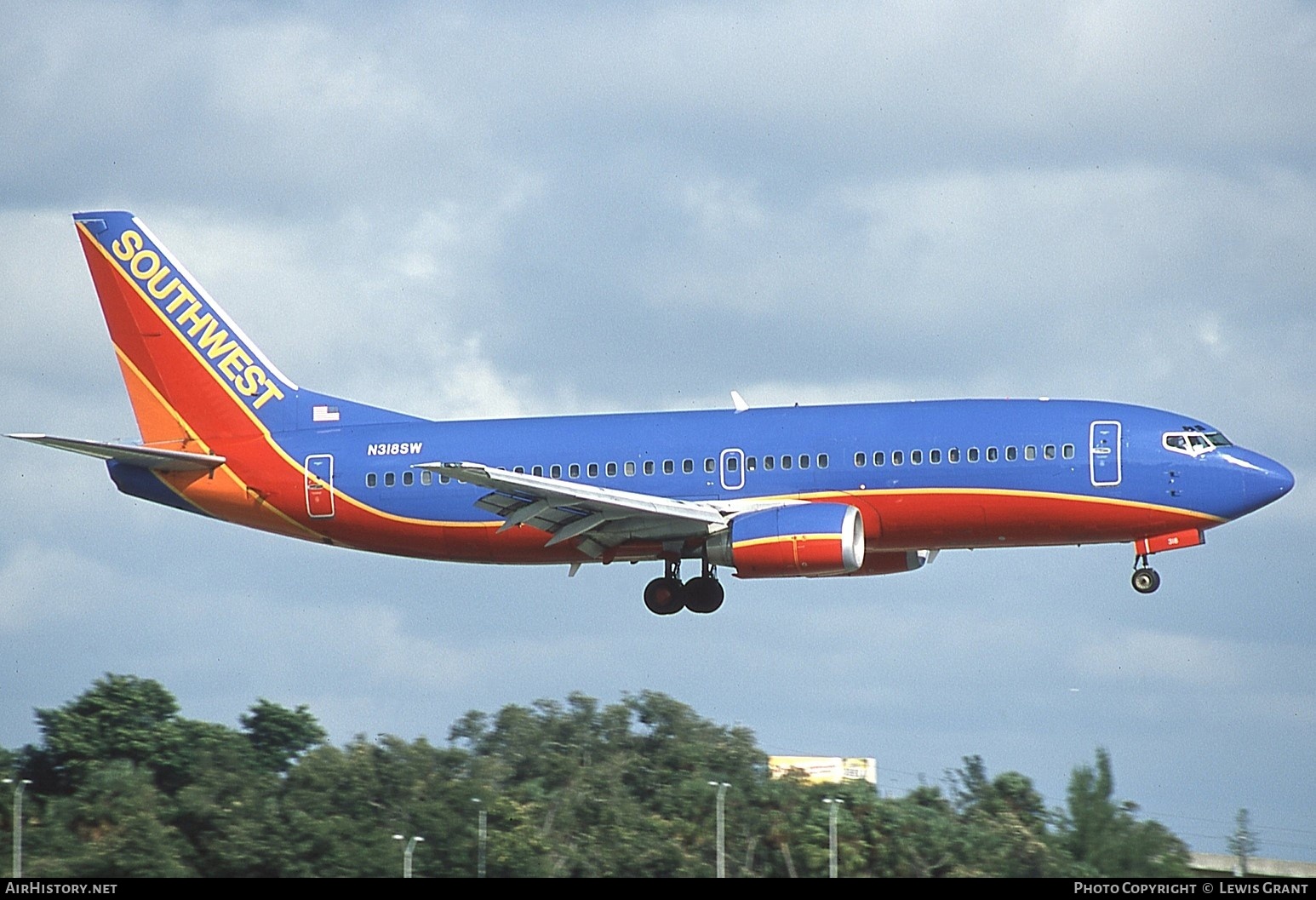 Aircraft Photo of N318SW | Boeing 737-3H4 | Southwest Airlines | AirHistory.net #770913