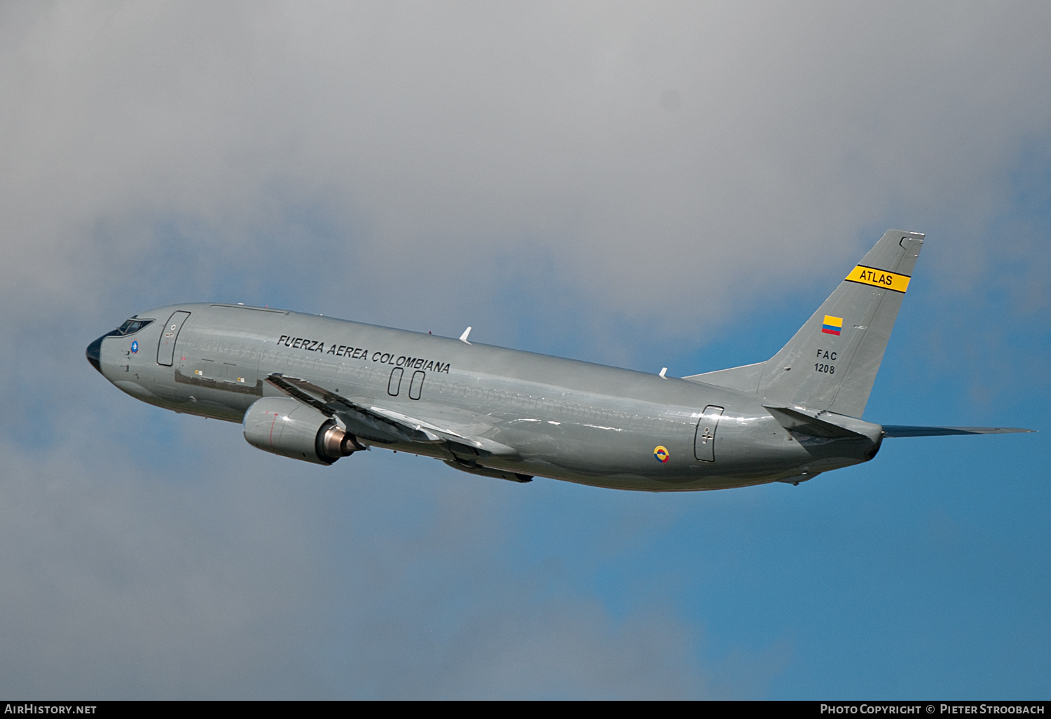 Aircraft Photo of FAC1208 | Boeing 737-4S3(SF) | Colombia - Air Force | AirHistory.net #770976