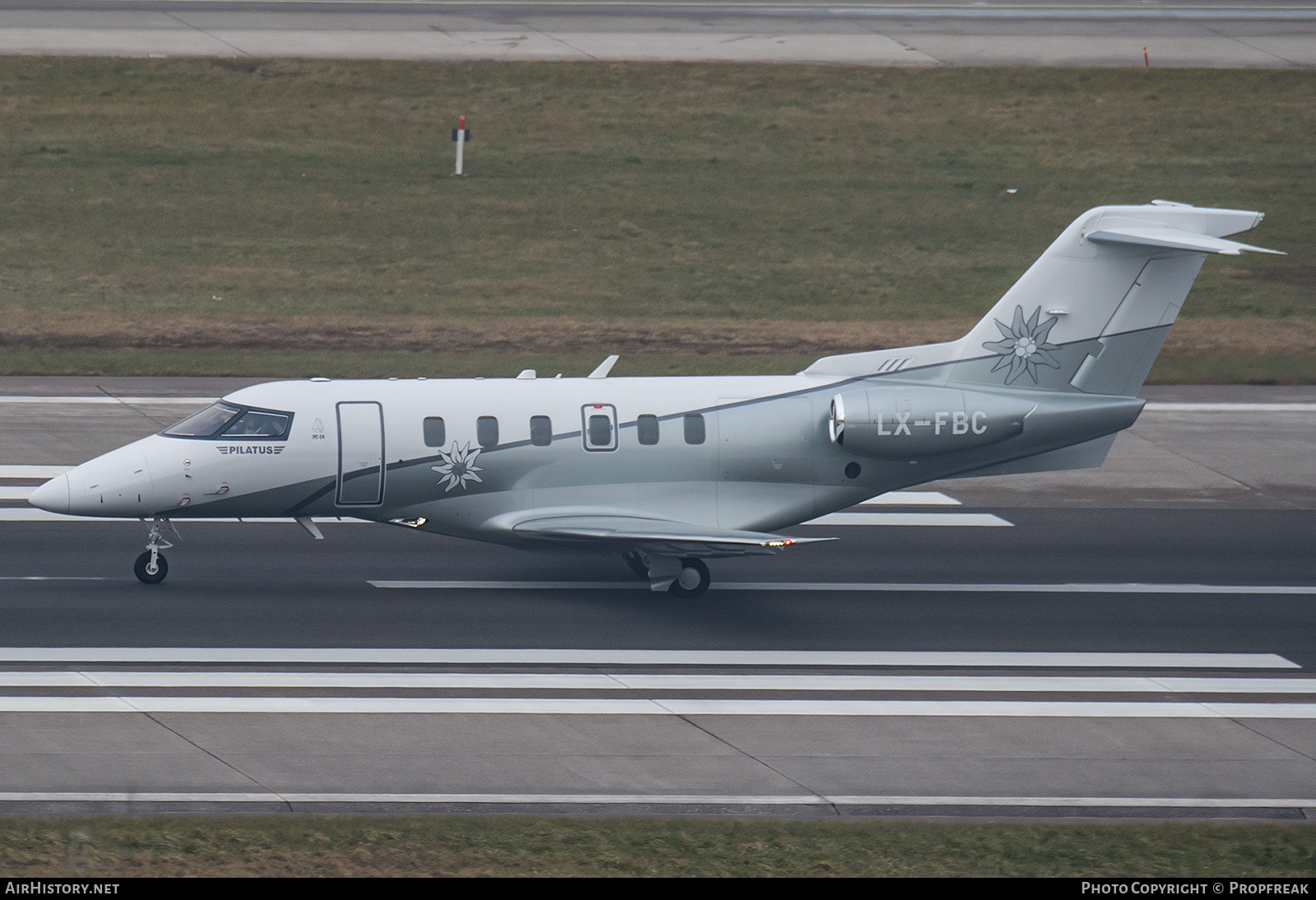 Aircraft Photo of LX-FBC | Pilatus PC-24 | AirHistory.net #771020