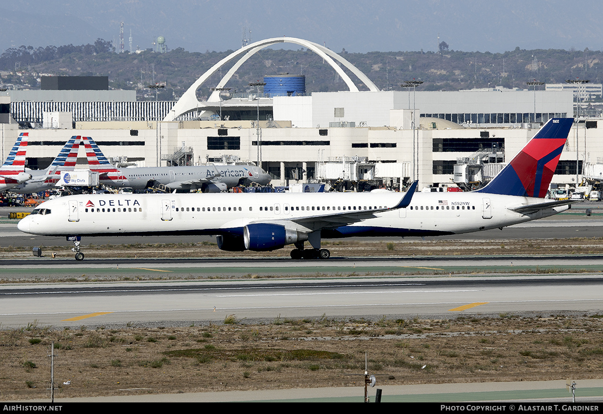 Aircraft Photo of N582NW | Boeing 757-351 | Delta Air Lines | AirHistory.net #771072