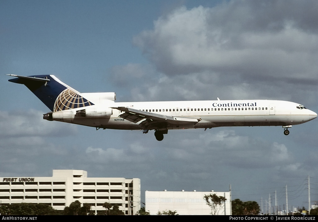 Aircraft Photo of N79748 | Boeing 727-224/Adv | Continental Airlines | AirHistory.net #771103