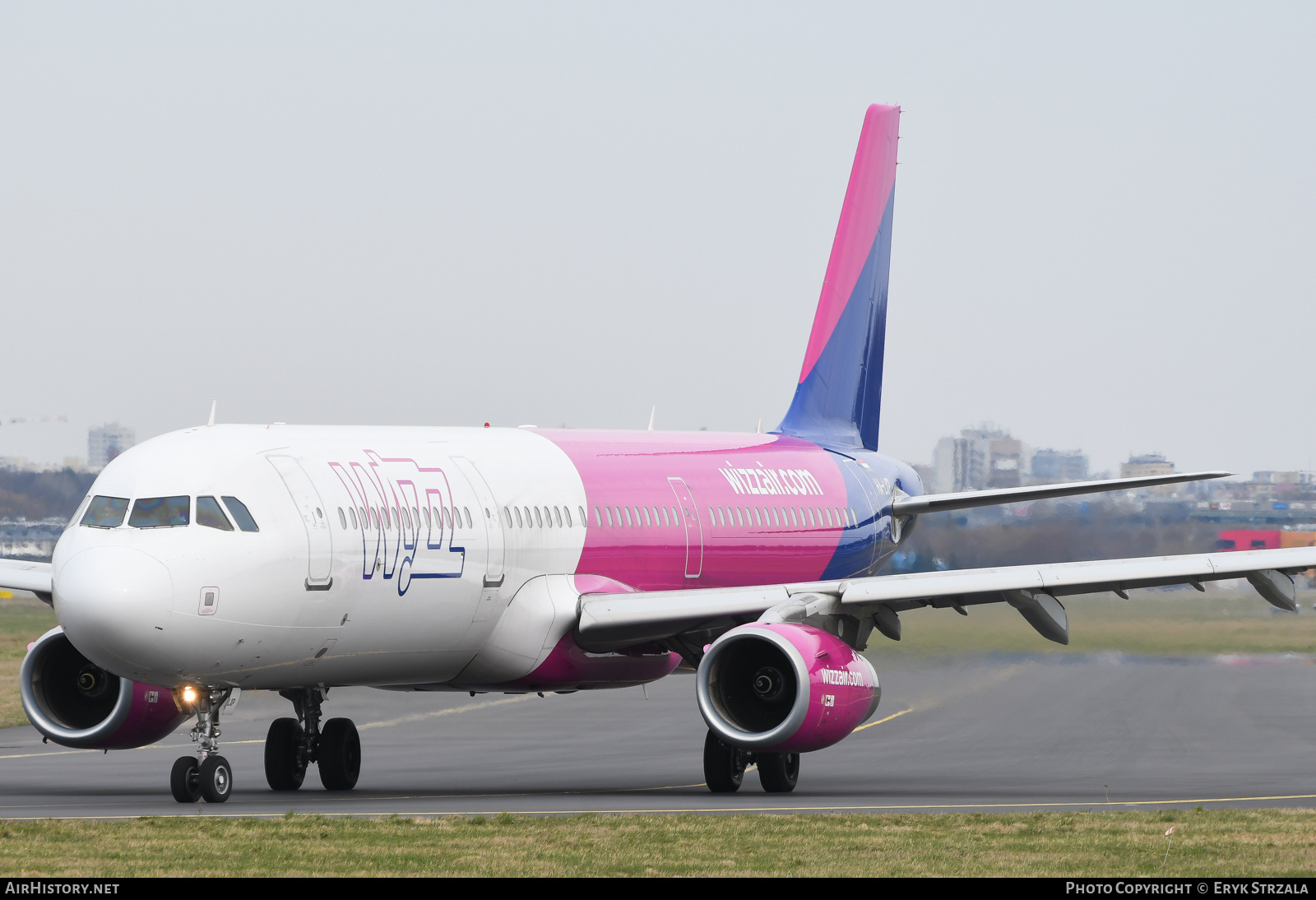 Aircraft Photo of HA-LXP | Airbus A321-231 | Wizz Air | AirHistory.net #771122