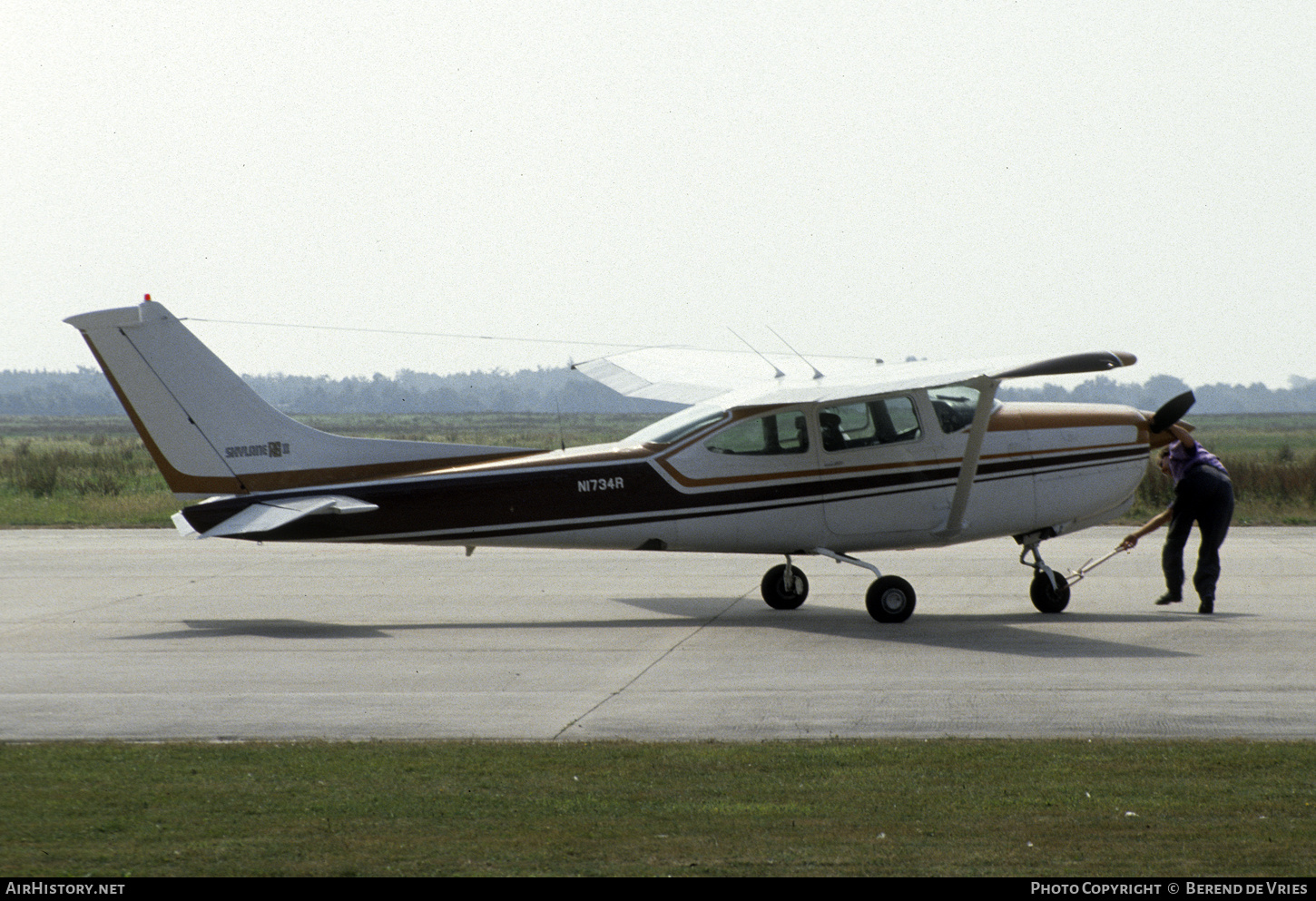 Aircraft Photo of N1734R | Cessna R182 Skylane RG II | AirHistory.net #771136