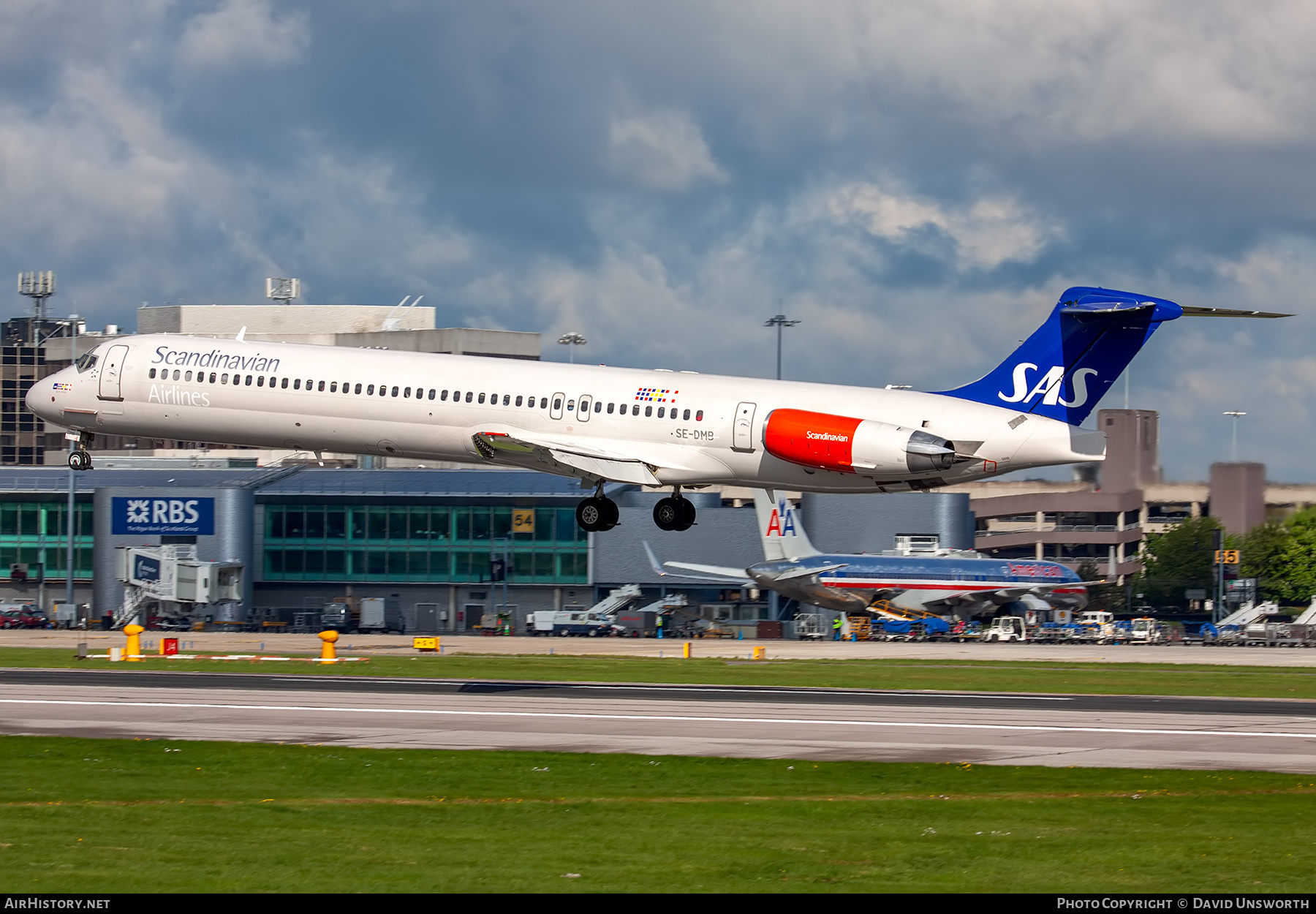 Aircraft Photo of SE-DMB | McDonnell Douglas MD-81 (DC-9-81) | Scandinavian Airlines - SAS | AirHistory.net #771143