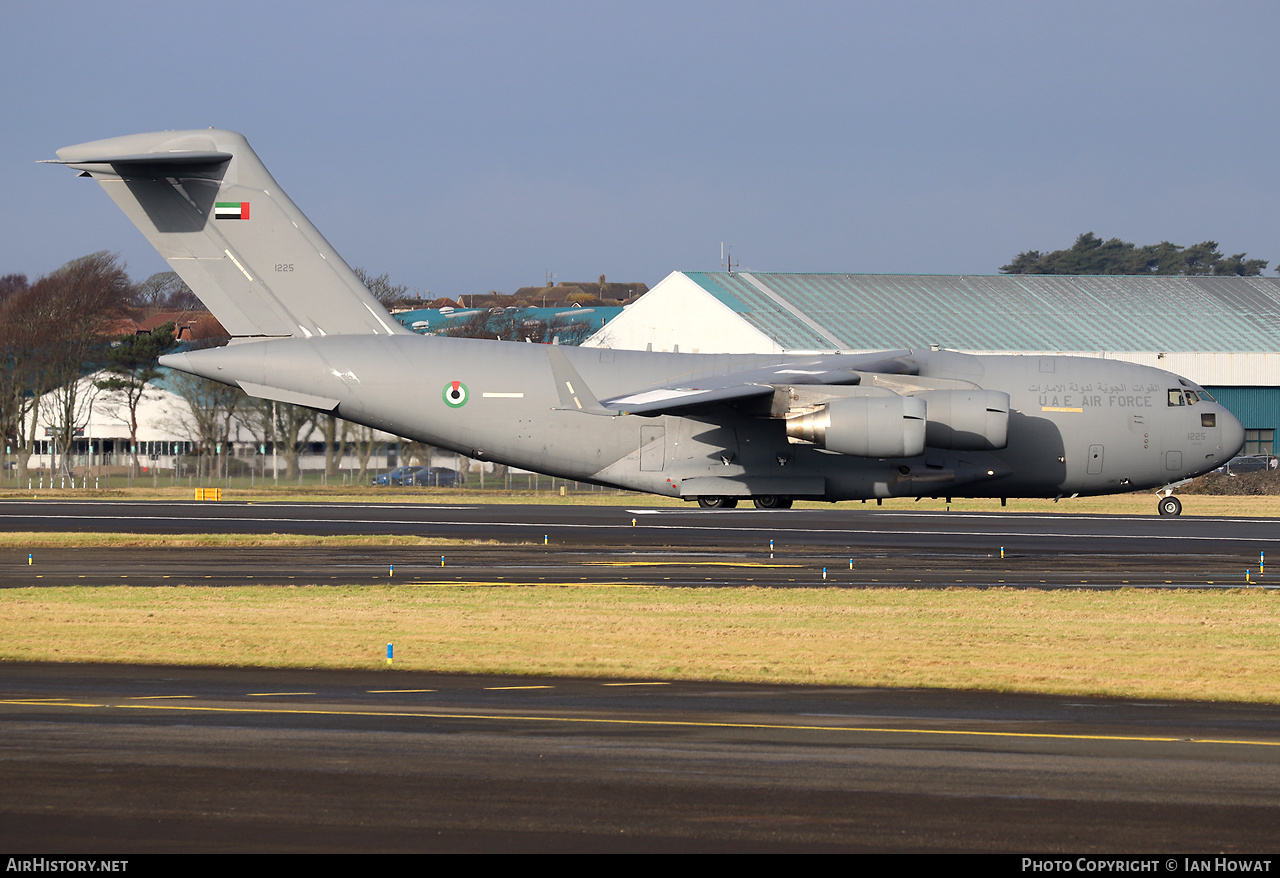 Aircraft Photo of 1225 / 100403 | Boeing C-17A Globemaster III | United Arab Emirates - Air Force | AirHistory.net #771356