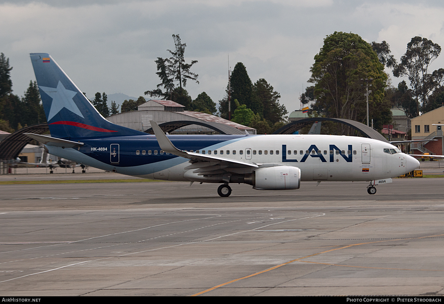 Aircraft Photo of HK-4694 | Boeing 737-7Q8 | LAN Airlines - Línea Aérea Nacional | AirHistory.net #771366