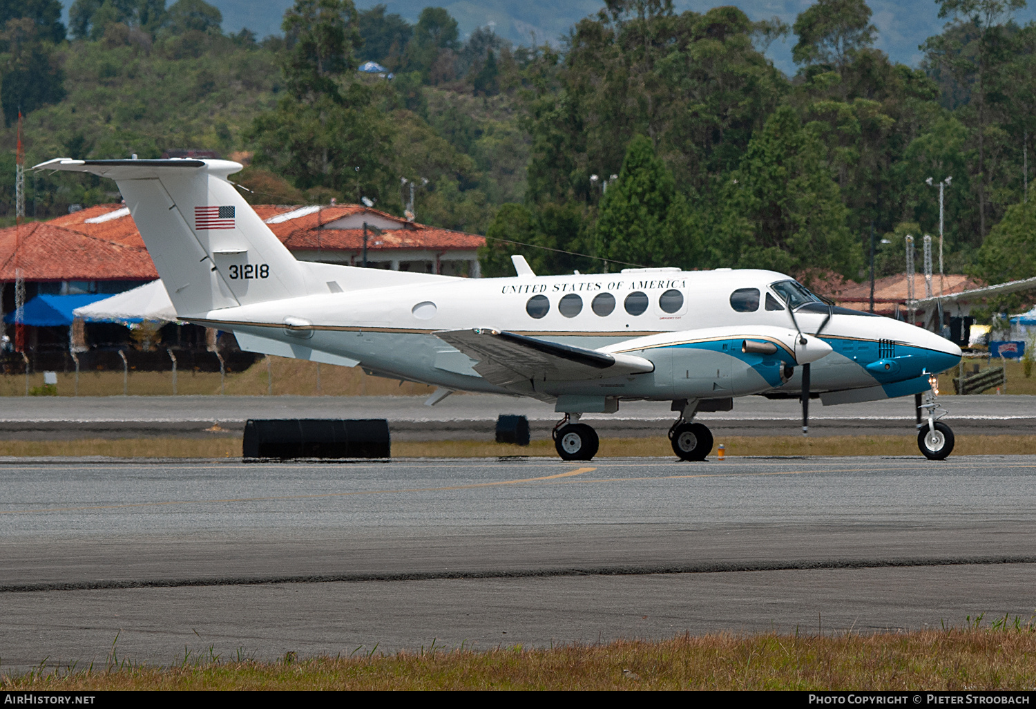 Aircraft Photo of 73-1218 / 31218 | Beech C-12C Huron | USA - Air Force | AirHistory.net #771401