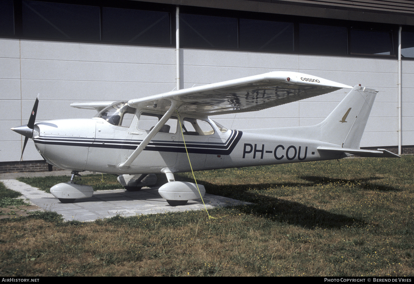 Aircraft Photo of PH-COU | Cessna 172M Skyhawk | AirHistory.net #771402