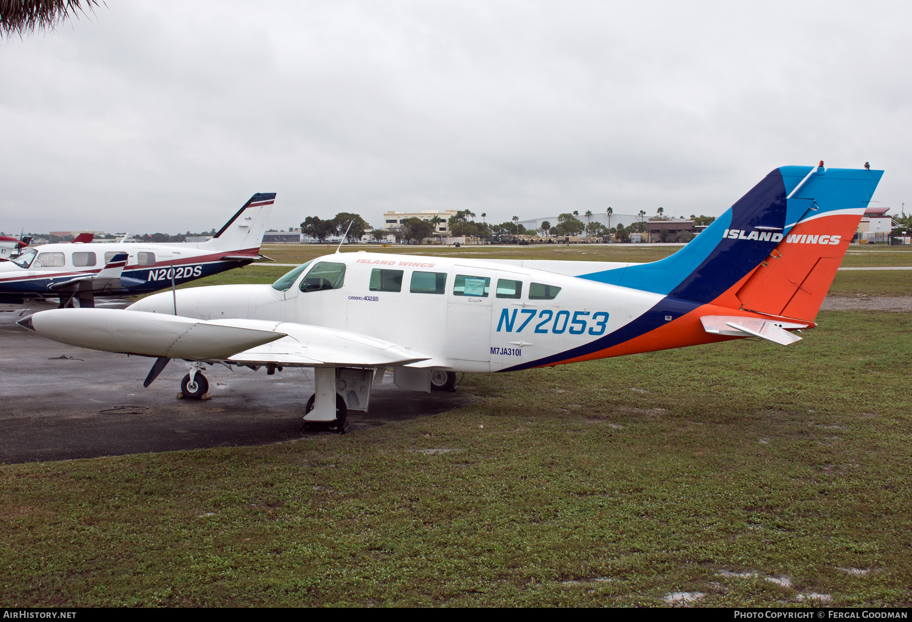 Aircraft Photo of N72053 | Cessna 402B | Island Wings USA | AirHistory.net #771452