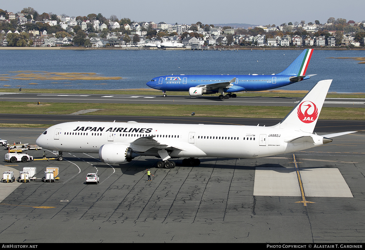 Aircraft Photo of JA882J | Boeing 787-9 Dreamliner | Japan Airlines - JAL | AirHistory.net #771564