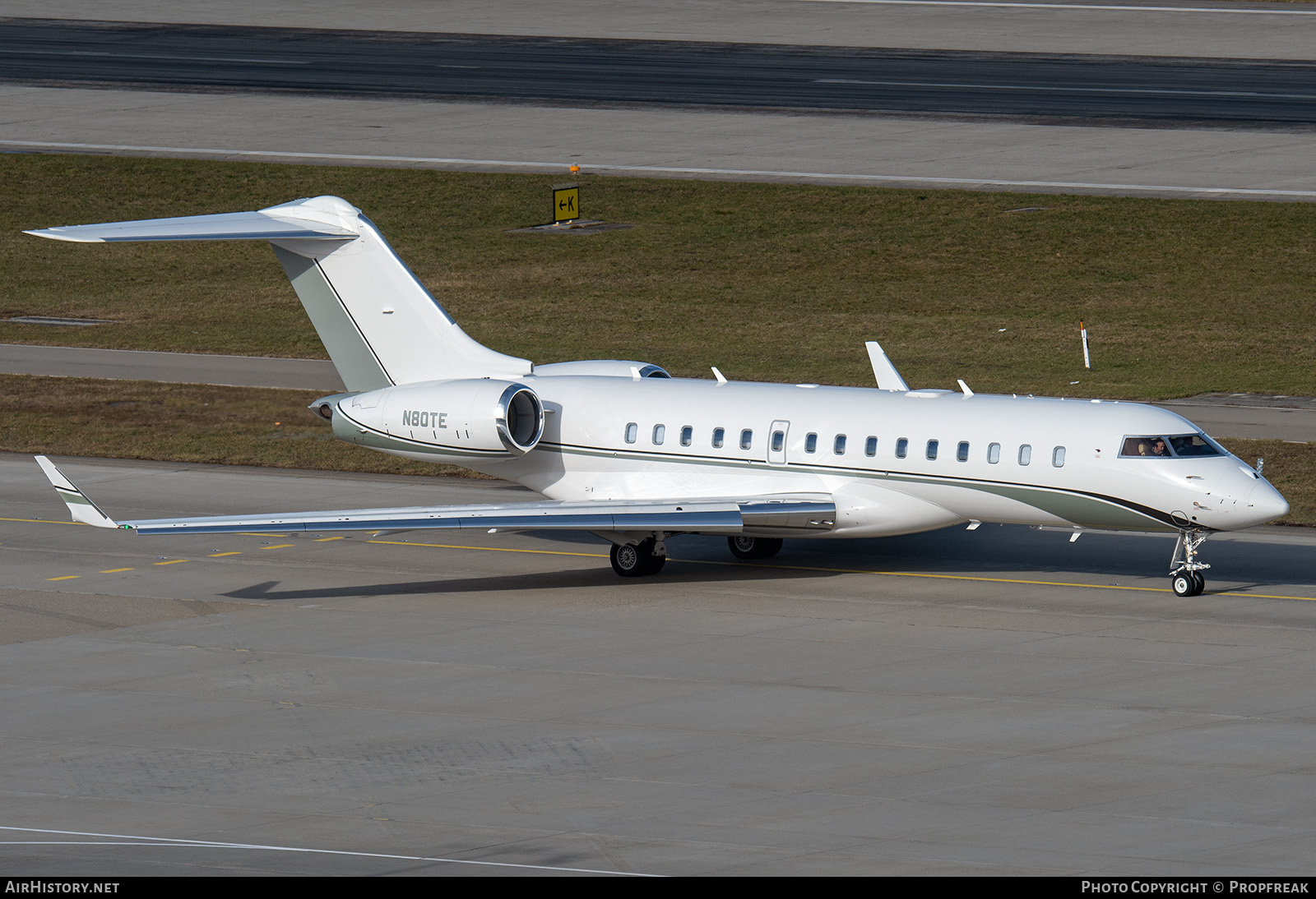 Aircraft Photo of N80TE | Bombardier Global 6000 (BD-700-1A10) | AirHistory.net #771664
