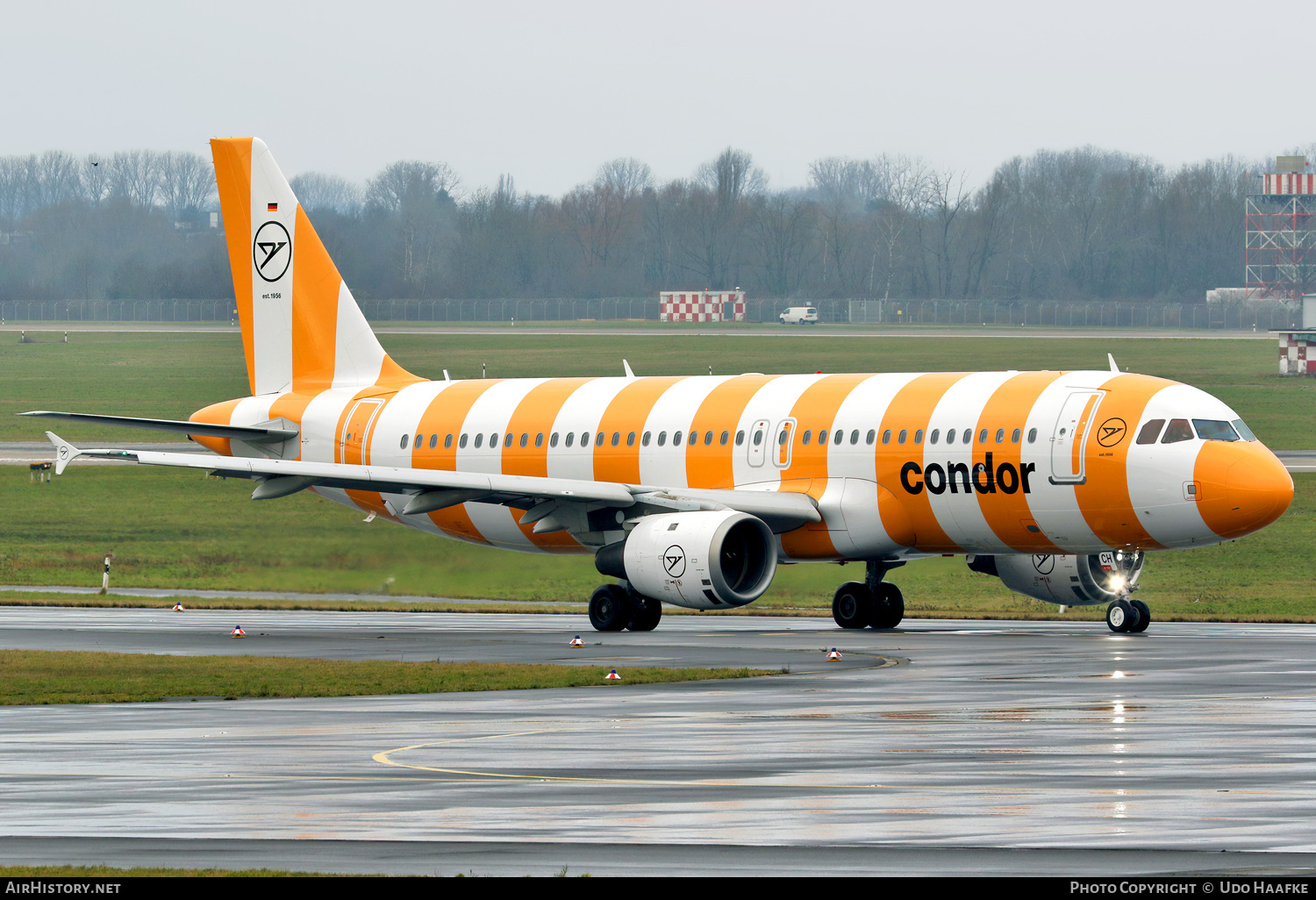 Aircraft Photo of D-ATCH | Airbus A320-212 | Condor Flugdienst | AirHistory.net #771767