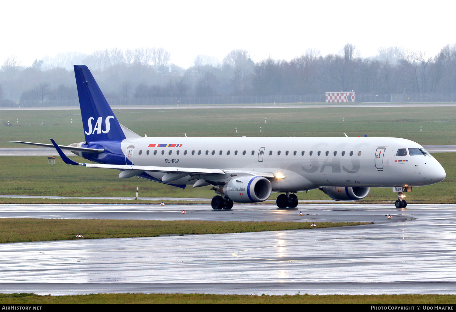 Aircraft Photo of SE-RSP | Embraer 195LR (ERJ-190-200LR) | Scandinavian Airlines - SAS | AirHistory.net #771771