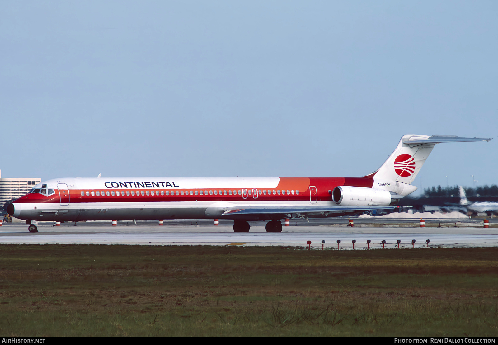 Aircraft Photo of N9803F | McDonnell Douglas MD-82 (DC-9-82) | Continental Airlines | AirHistory.net #771779