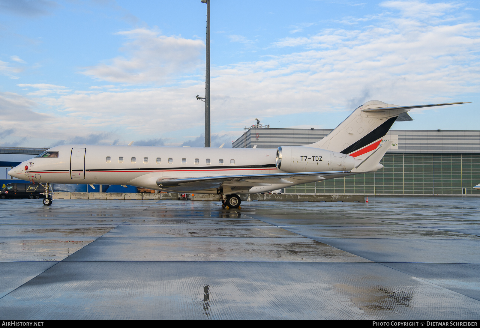 Aircraft Photo of T7-TDZ | Bombardier Global 5000 (BD-700-1A11) | AirHistory.net #771850