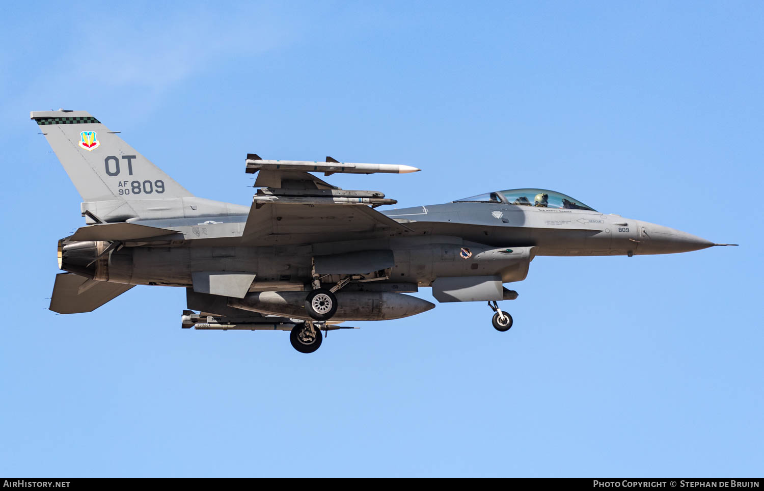 Aircraft Photo of 90-0809 / AF90-809 | General Dynamics F-16CM Fighting Falcon | USA - Air Force | AirHistory.net #771924
