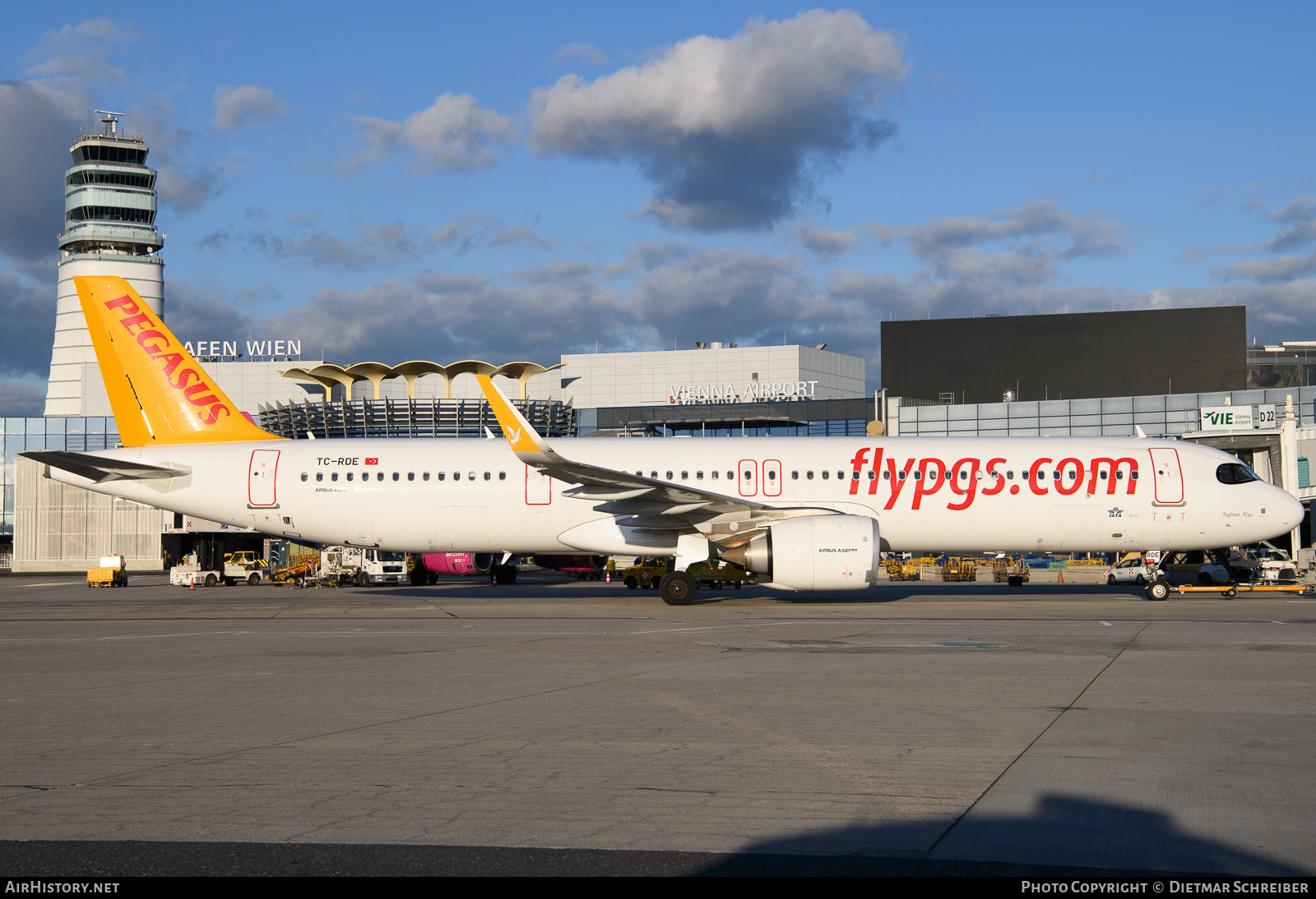 Aircraft Photo of TC-RDE | Airbus A321-251NX | Pegasus Airlines | AirHistory.net #771990