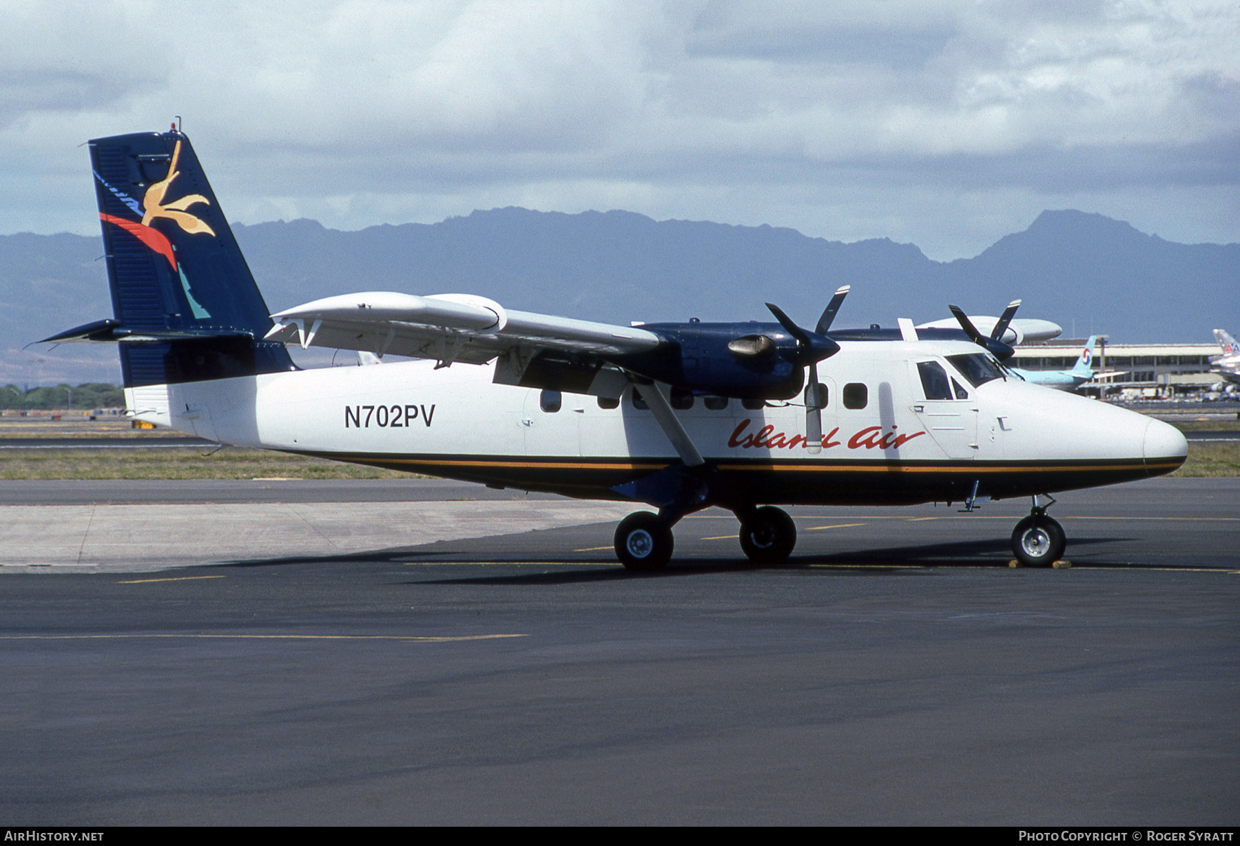 Aircraft Photo of N702PV | De Havilland Canada DHC-6-300 Twin Otter | Island Air | AirHistory.net #772014