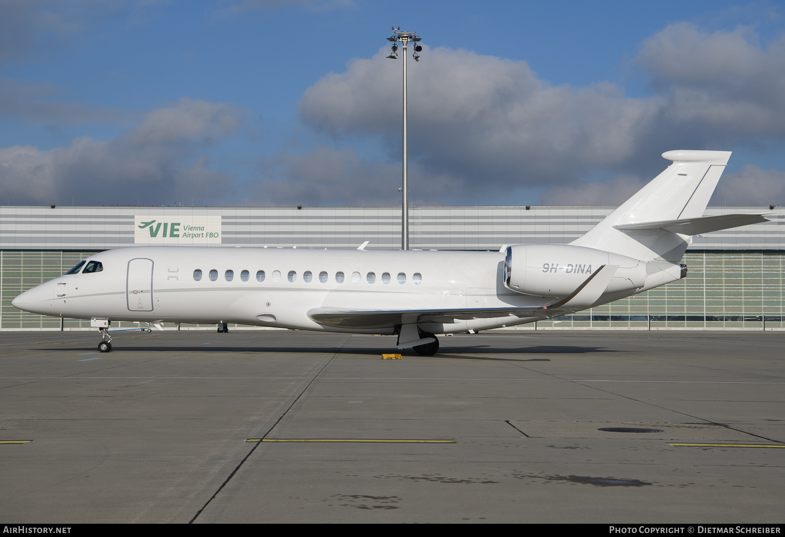 Aircraft Photo of 9H-DINA | Dassault Falcon 6X | AirHistory.net #772058
