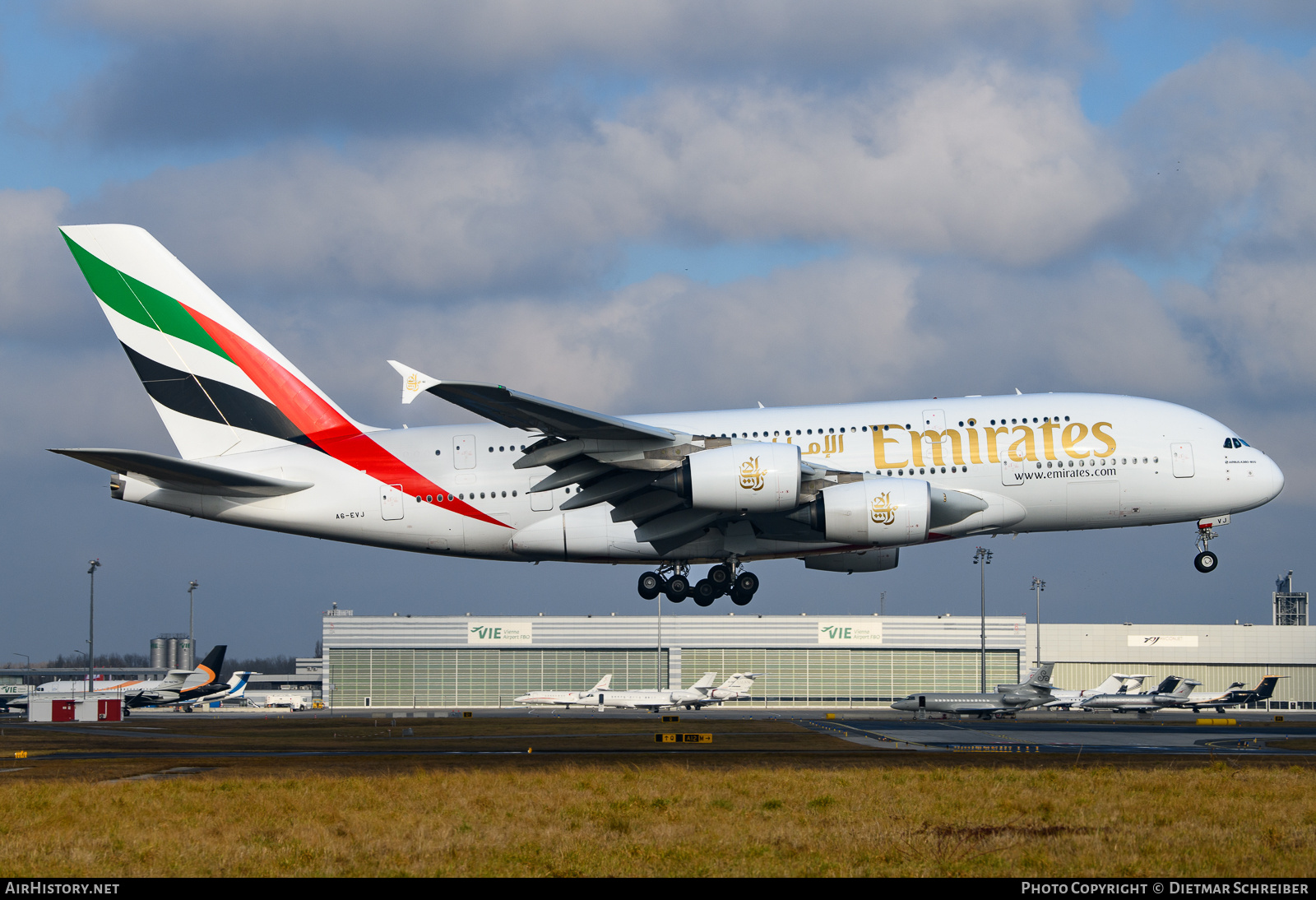 Aircraft Photo of A6-EVJ | Airbus A380-842 | Emirates | AirHistory.net #772067