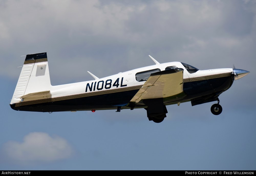 Aircraft Photo of N1084L | Mooney M-20J | AirHistory.net #772117