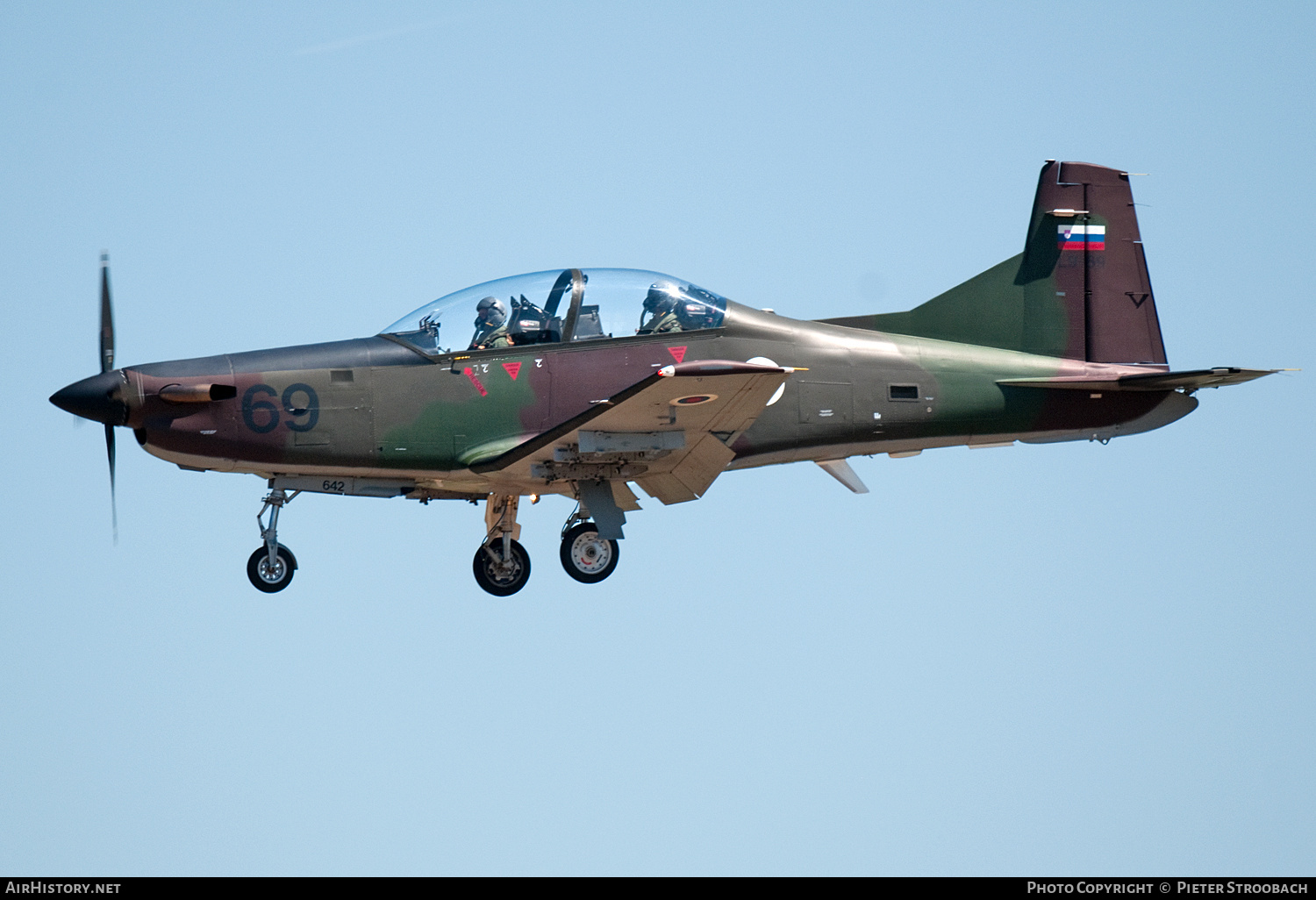 Aircraft Photo of L9-69 | Pilatus PC-9M Hudournik | Slovenia - Air Force | AirHistory.net #772143