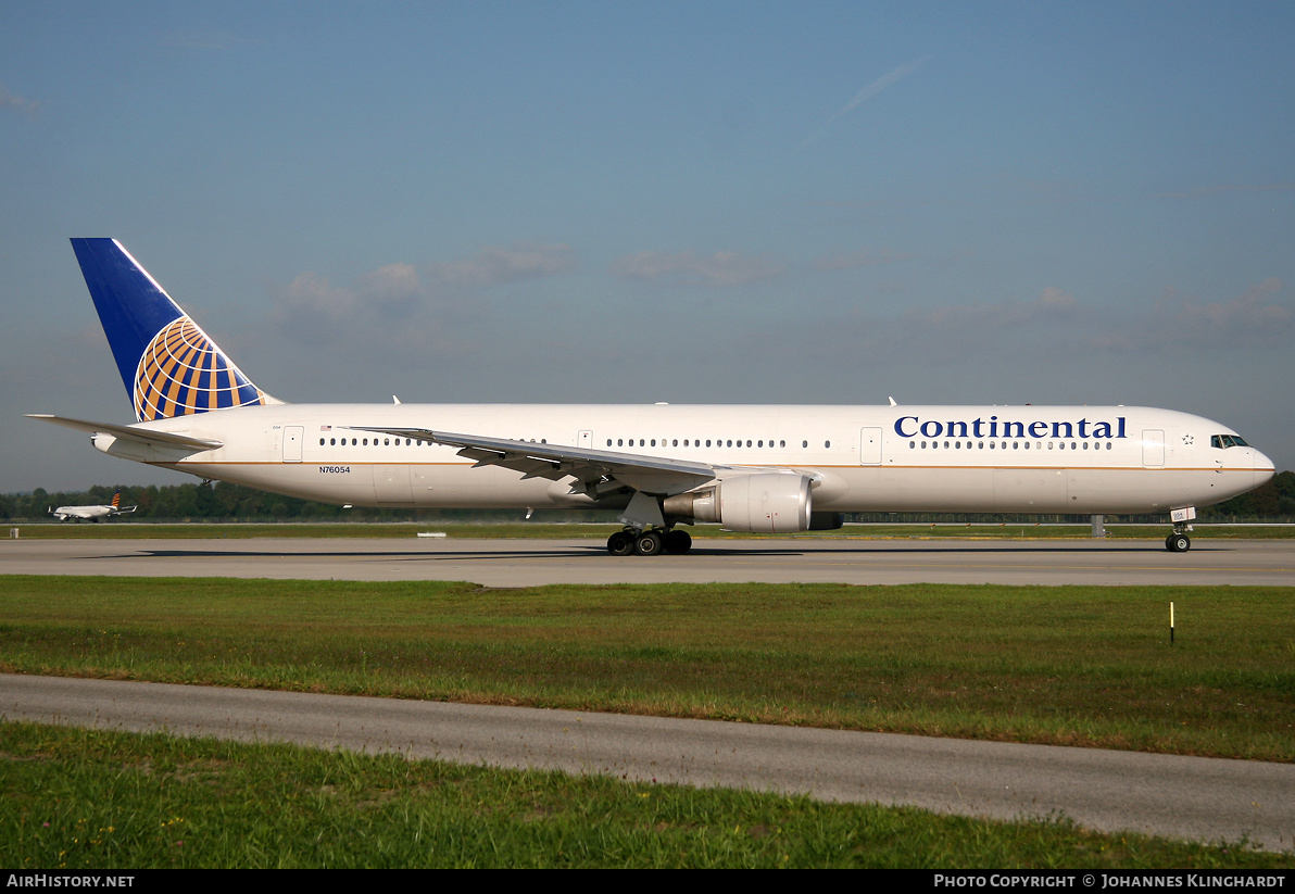 Aircraft Photo of N76054 | Boeing 767-424/ER | Continental Airlines | AirHistory.net #772238