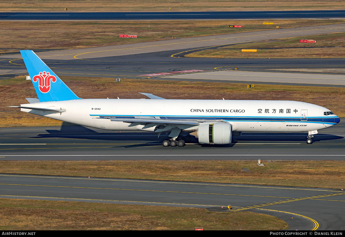 Aircraft Photo of B-2042 | Boeing 777-F1B | China Southern Airlines Cargo | AirHistory.net #772382