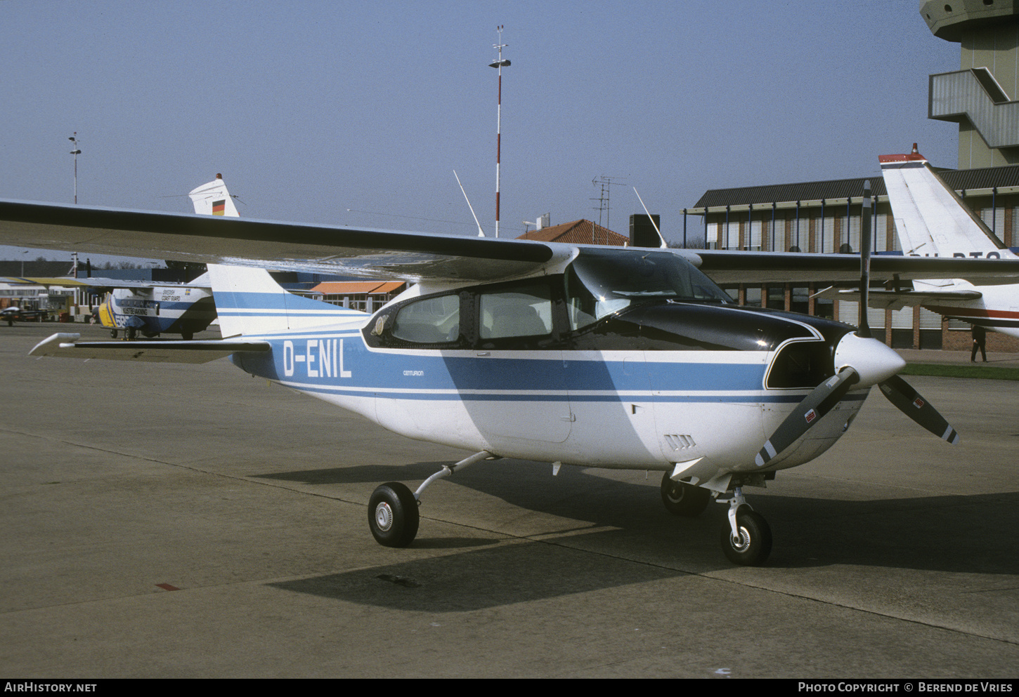 Aircraft Photo of D-ENIL | Cessna 210L Centurion | AirHistory.net #772467