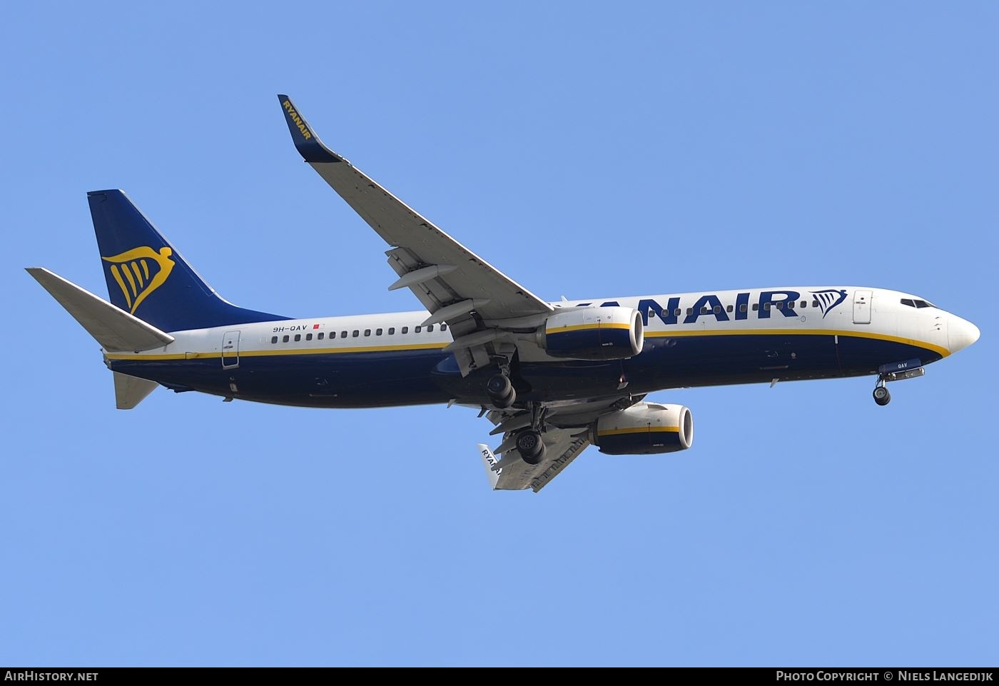 Aircraft Photo of 9H-QAV | Boeing 737-8AS | Ryanair | AirHistory.net #772541