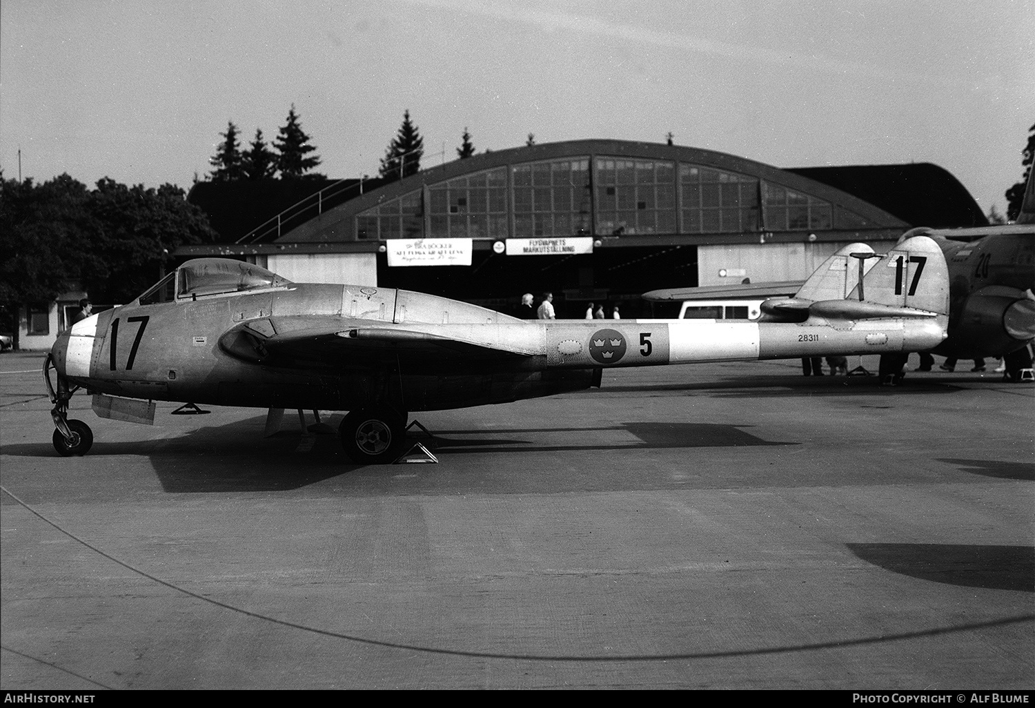 Aircraft Photo of 28311 | De Havilland J28B Vampire | Sweden - Air Force | AirHistory.net #772588