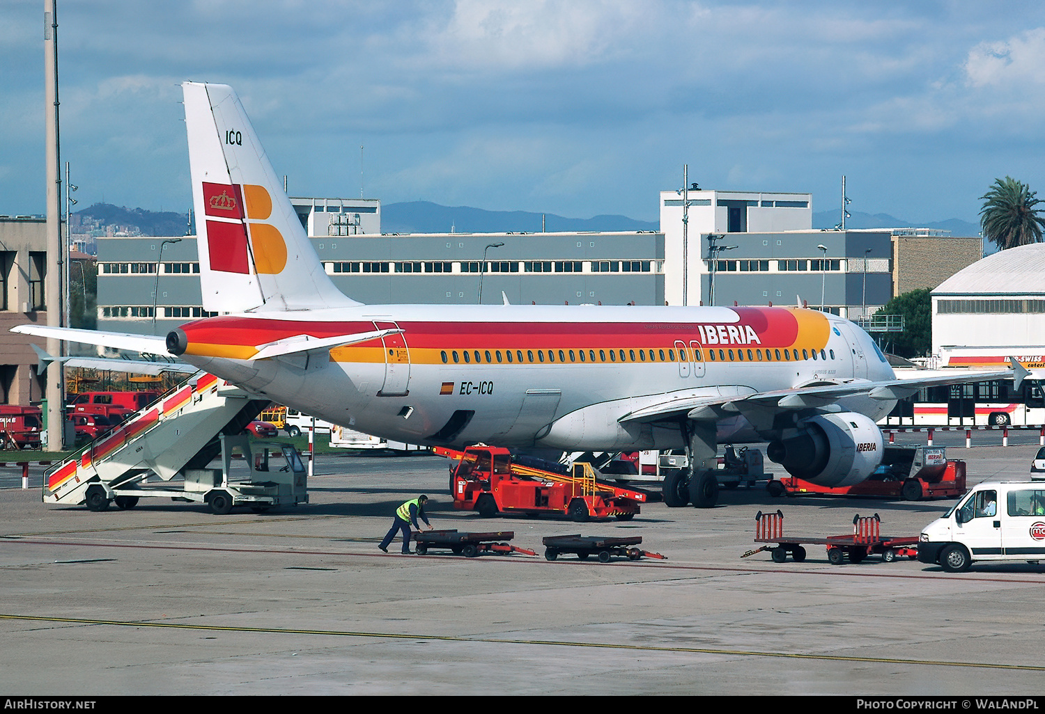 Aircraft Photo of EC-ICQ | Airbus A320-211 | Iberia | AirHistory.net #772657