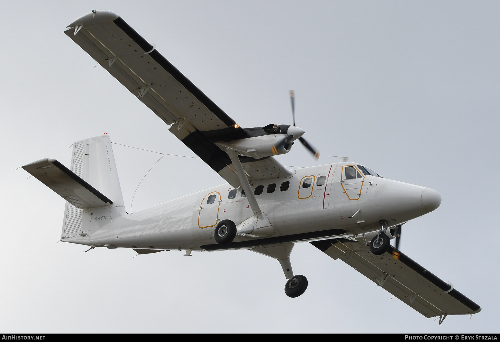 Aircraft Photo of 298 | De Havilland Canada DHC-6-300 Twin Otter | France - Air Force | AirHistory.net #772689