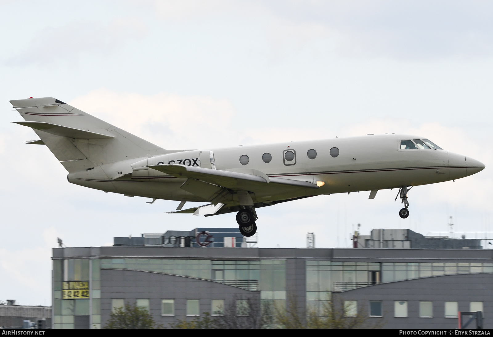 Aircraft Photo of C-GZOX | Dassault Falcon 20F | AirHistory.net #772698