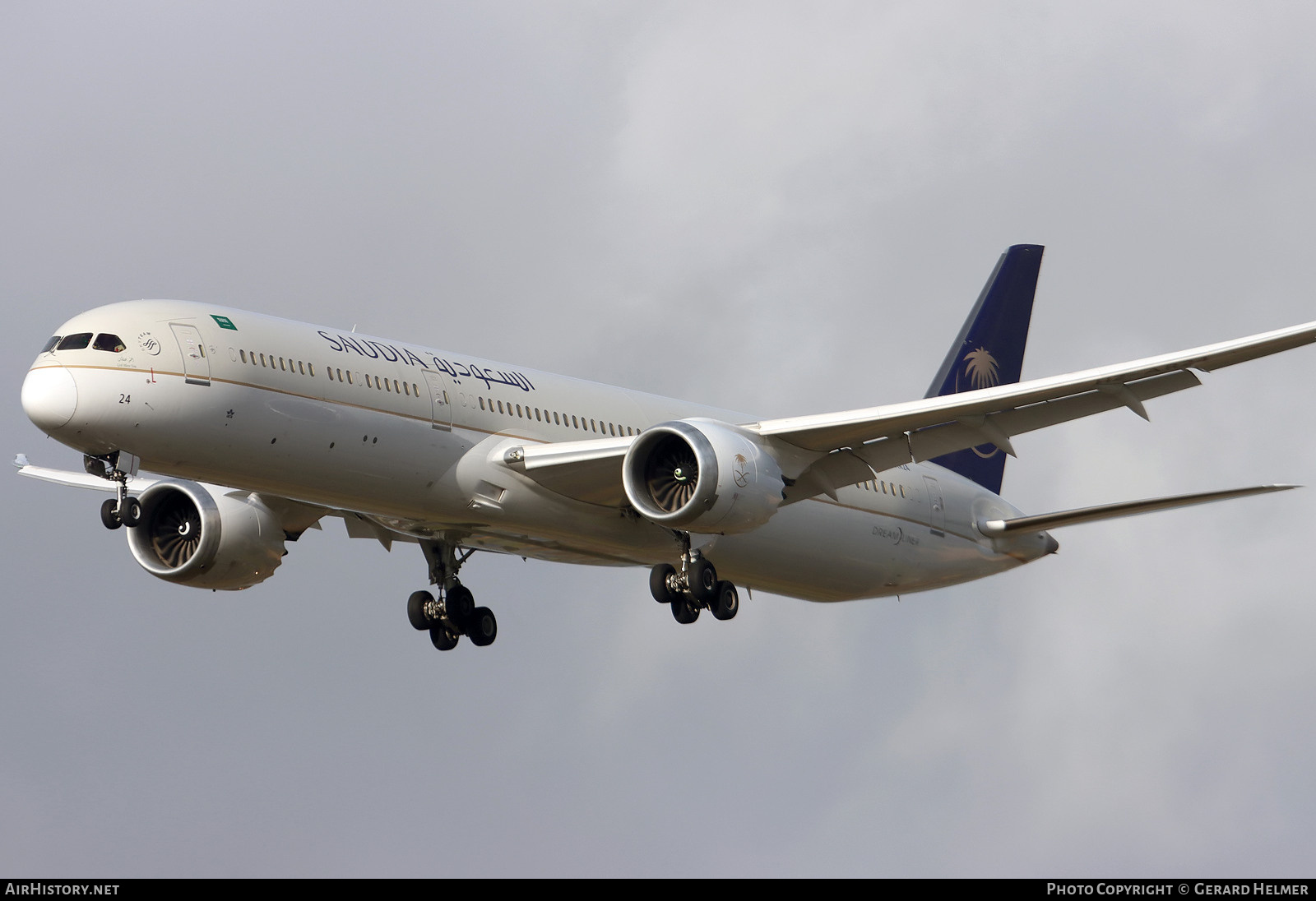 Aircraft Photo of HZ-AR24 | Boeing 787-10 Dreamliner | Saudia - Saudi Arabian Airlines | AirHistory.net #772853