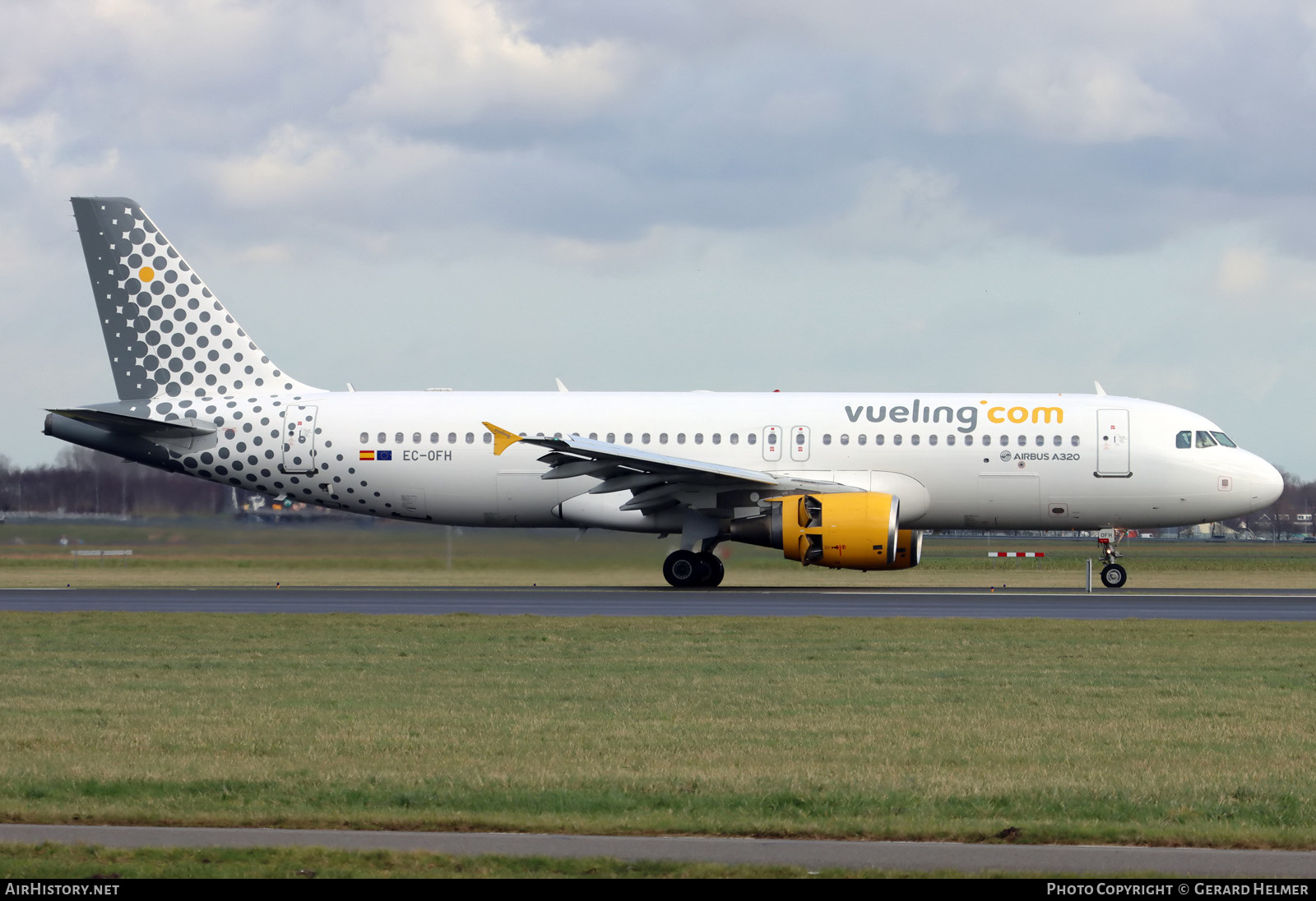 Aircraft Photo of EC-OFH | Airbus A320-216 | Vueling Airlines | AirHistory.net #772861