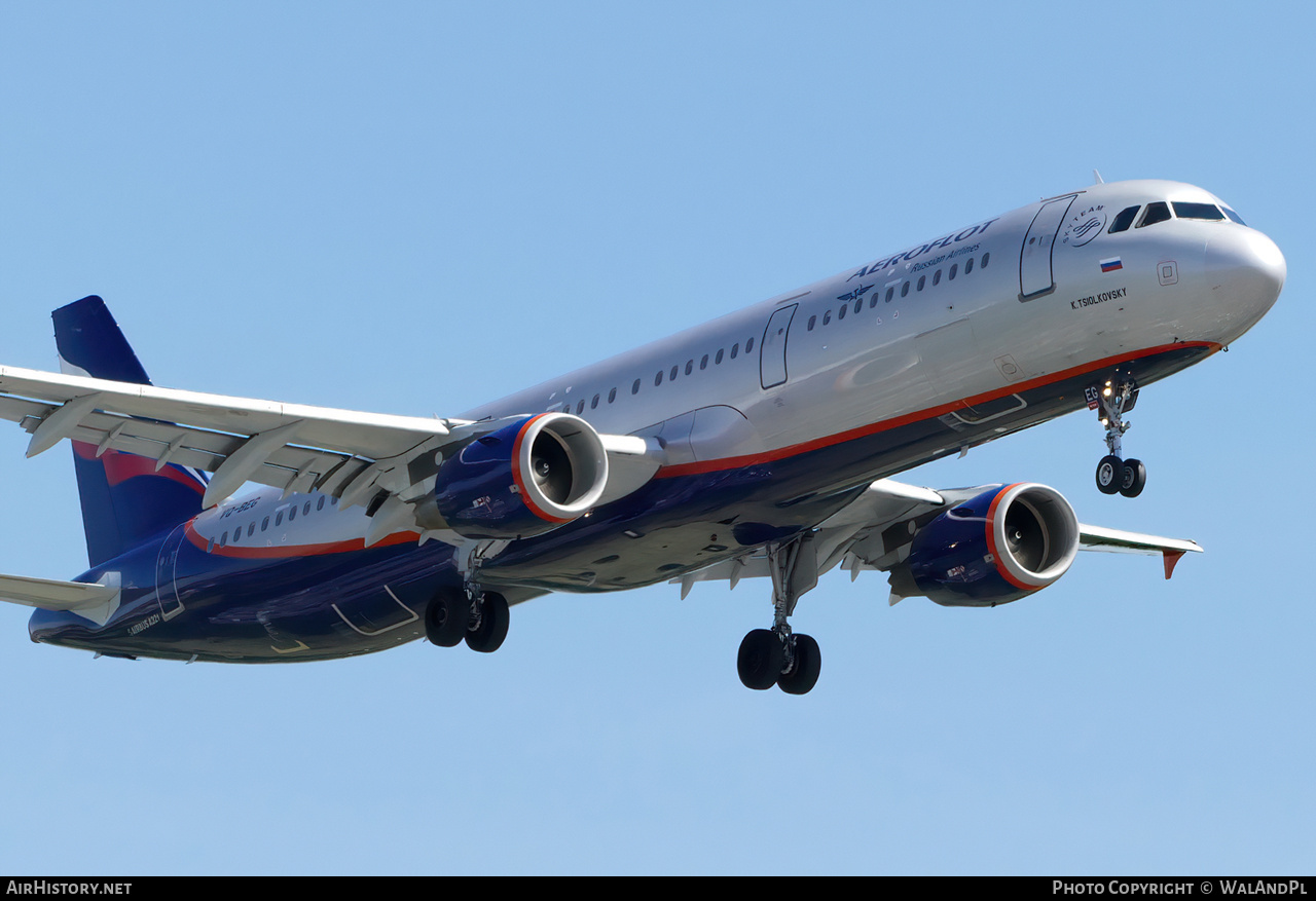 Aircraft Photo of VQ-BEG | Airbus A321-211 | Aeroflot - Russian Airlines | AirHistory.net #772935