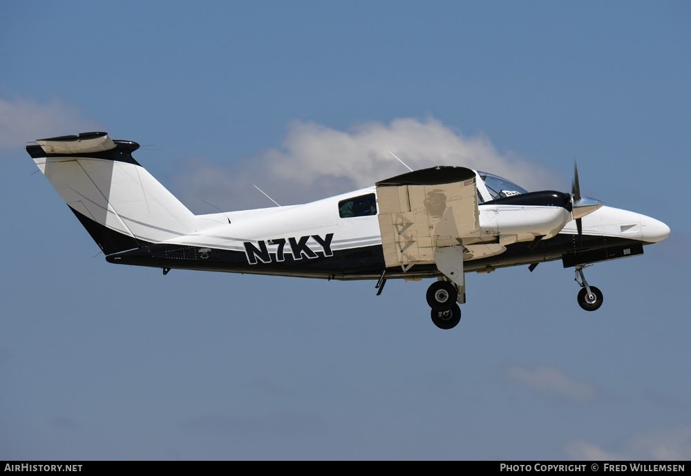 Aircraft Photo of N7KY | Beech 76 Duchess | AirHistory.net #772943