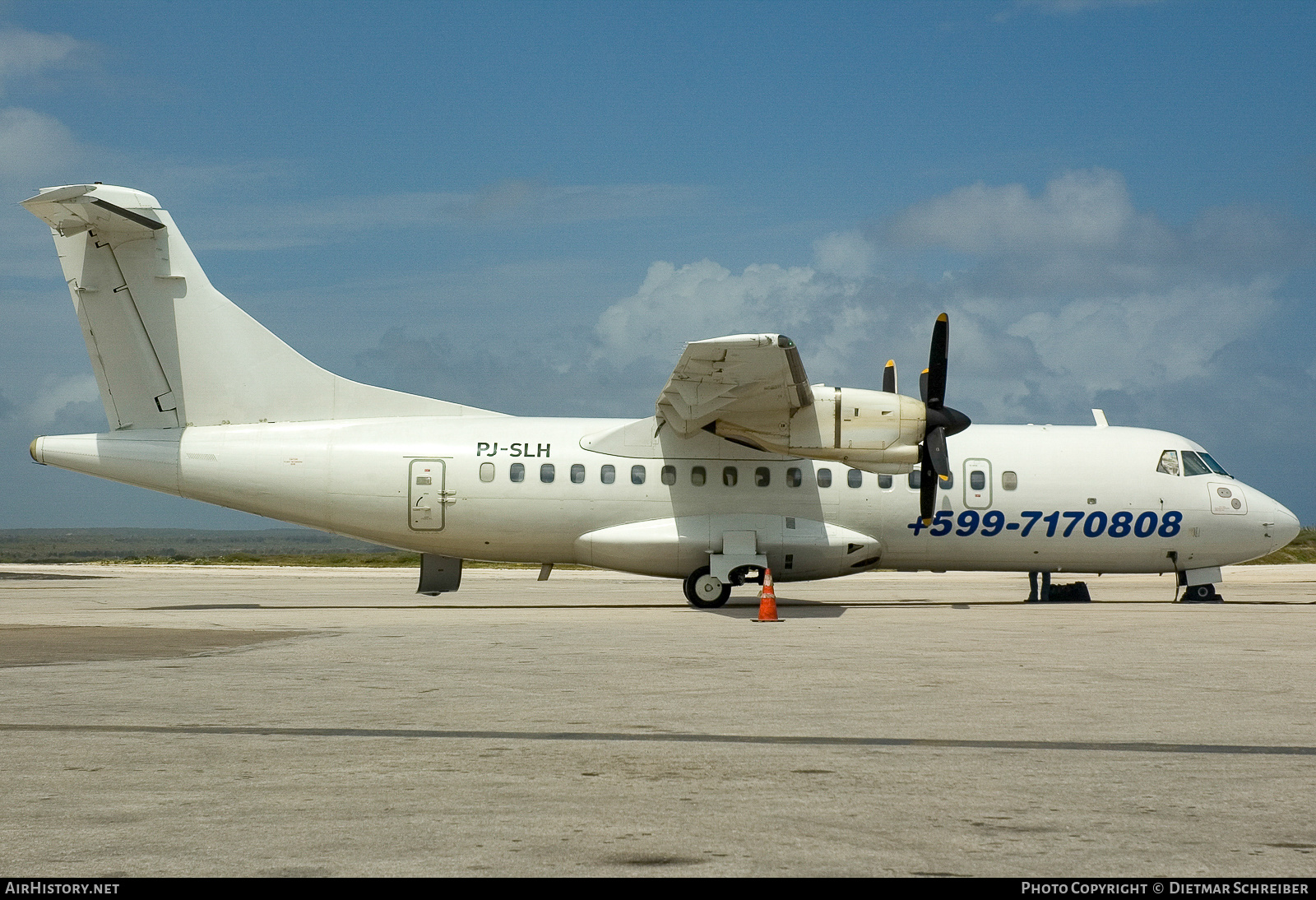 Aircraft Photo of PJ-SLH | ATR ATR-42-320 | DAE - Dutch Antilles Express | AirHistory.net #773207