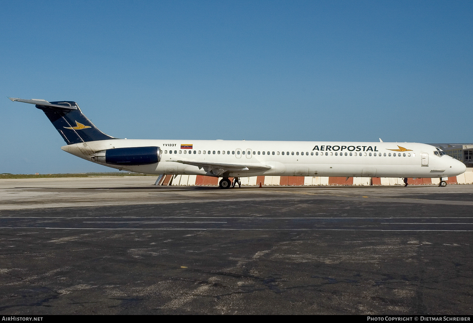 Aircraft Photo of YV-133T | McDonnell Douglas MD-82 (DC-9-82) | Aeropostal | AirHistory.net #773224