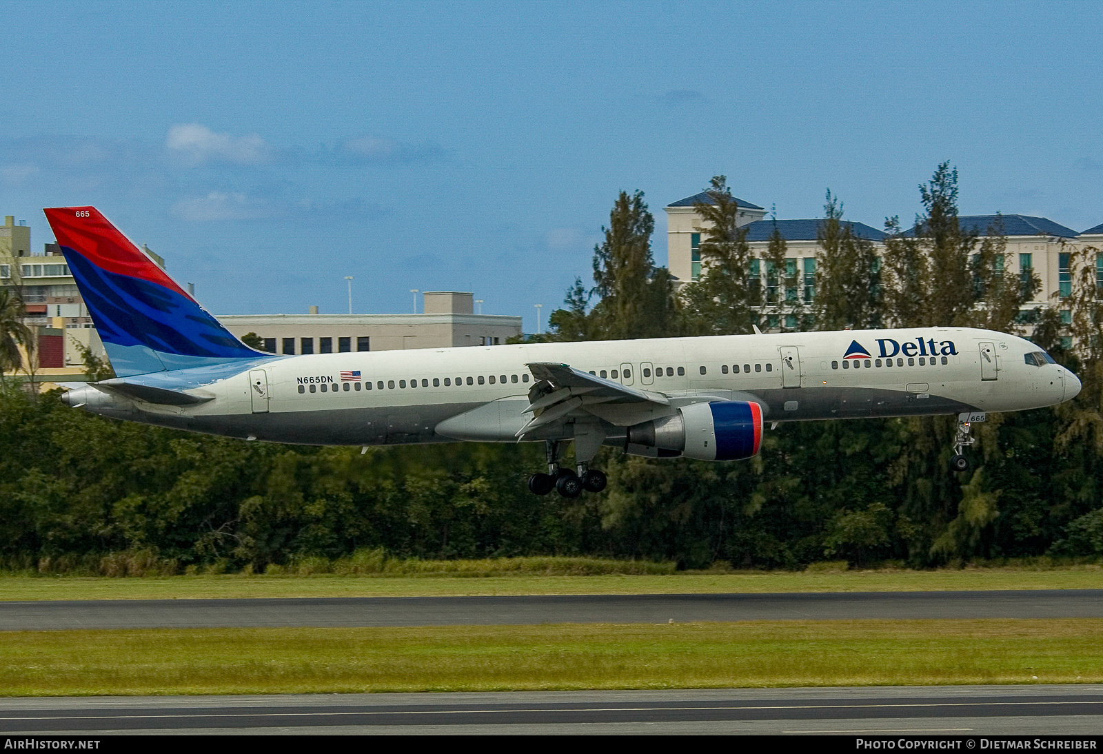 Aircraft Photo of N665DN | Boeing 757-232 | Delta Air Lines | AirHistory.net #773542