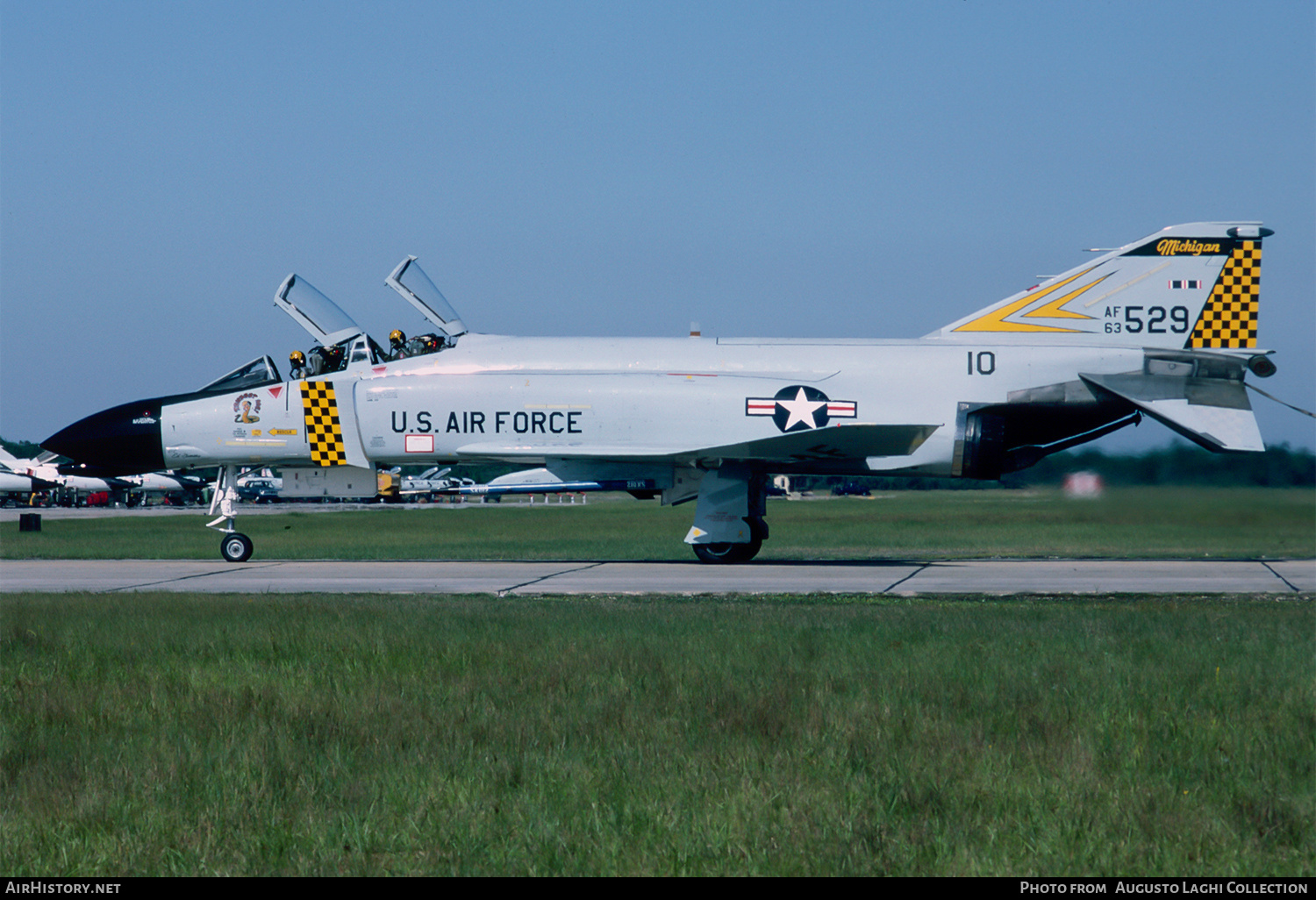 Aircraft Photo of 63-7529 / AF63-529 | McDonnell F-4C Phantom II | USA - Air Force | AirHistory.net #773615