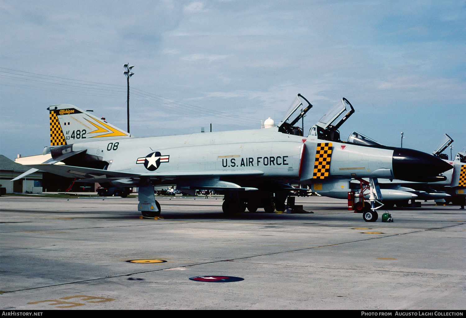 Aircraft Photo of 63-7482 / AF63-482 | McDonnell F-4C Phantom II | USA - Air Force | AirHistory.net #773685